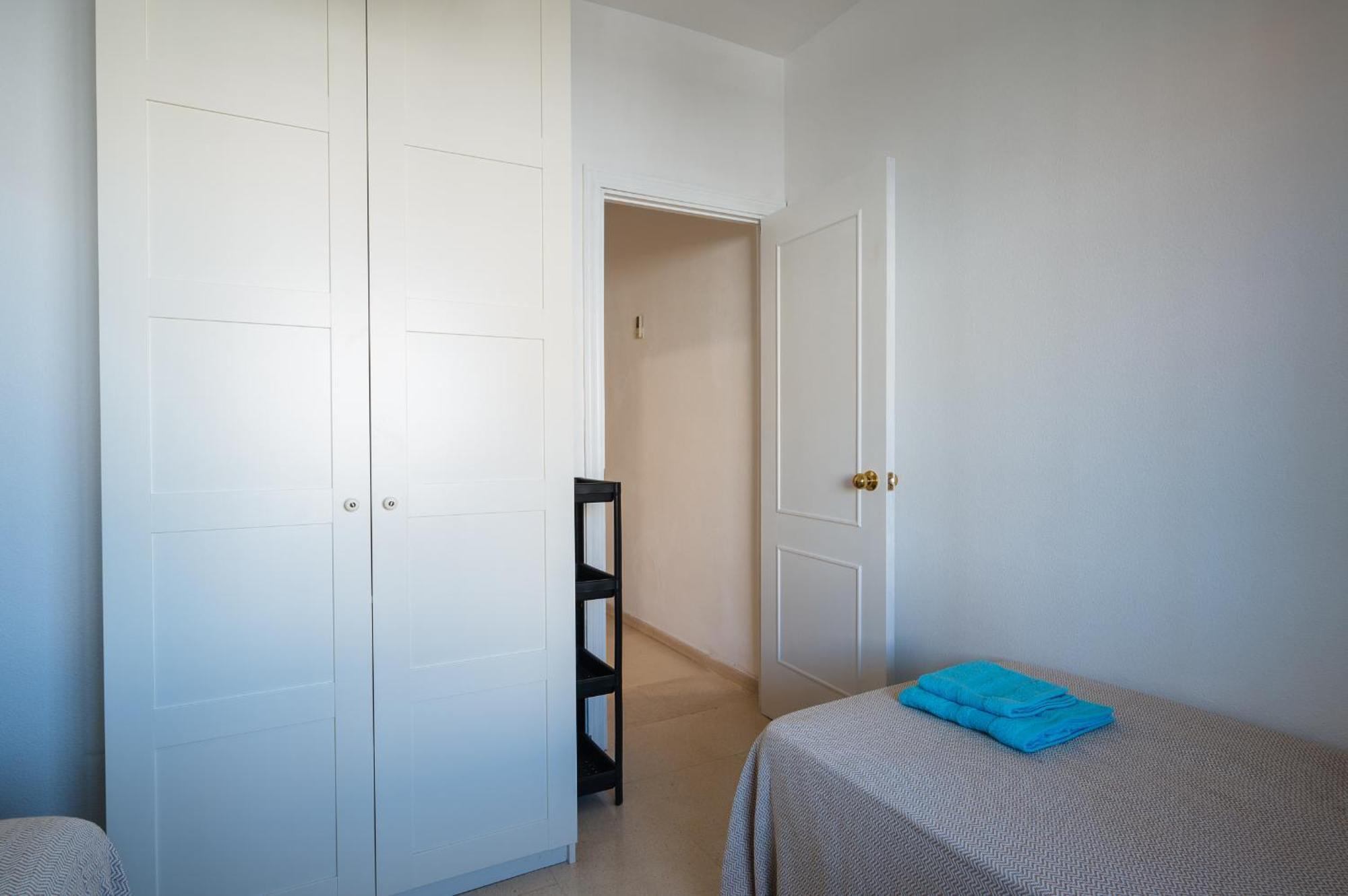 Piso Familiar Virgen Del Rocio Apartman Sevilla Kültér fotó