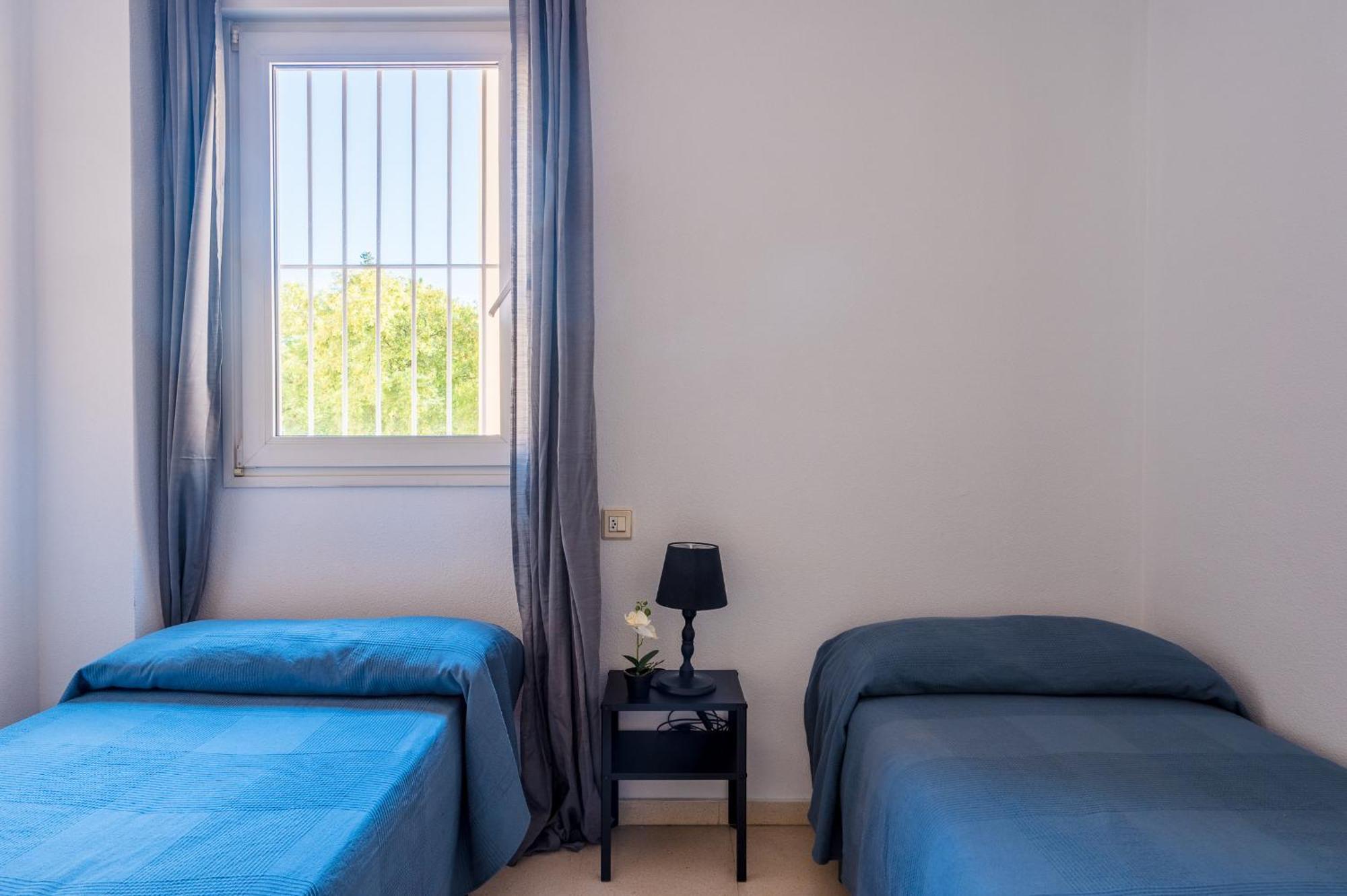 Piso Familiar Virgen Del Rocio Apartman Sevilla Kültér fotó