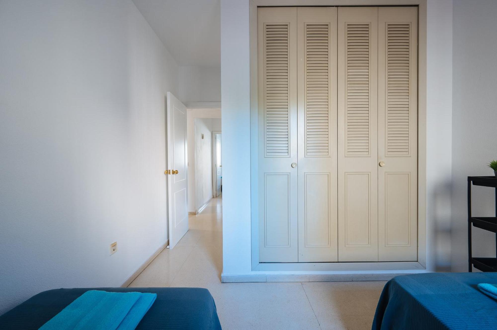 Piso Familiar Virgen Del Rocio Apartman Sevilla Kültér fotó