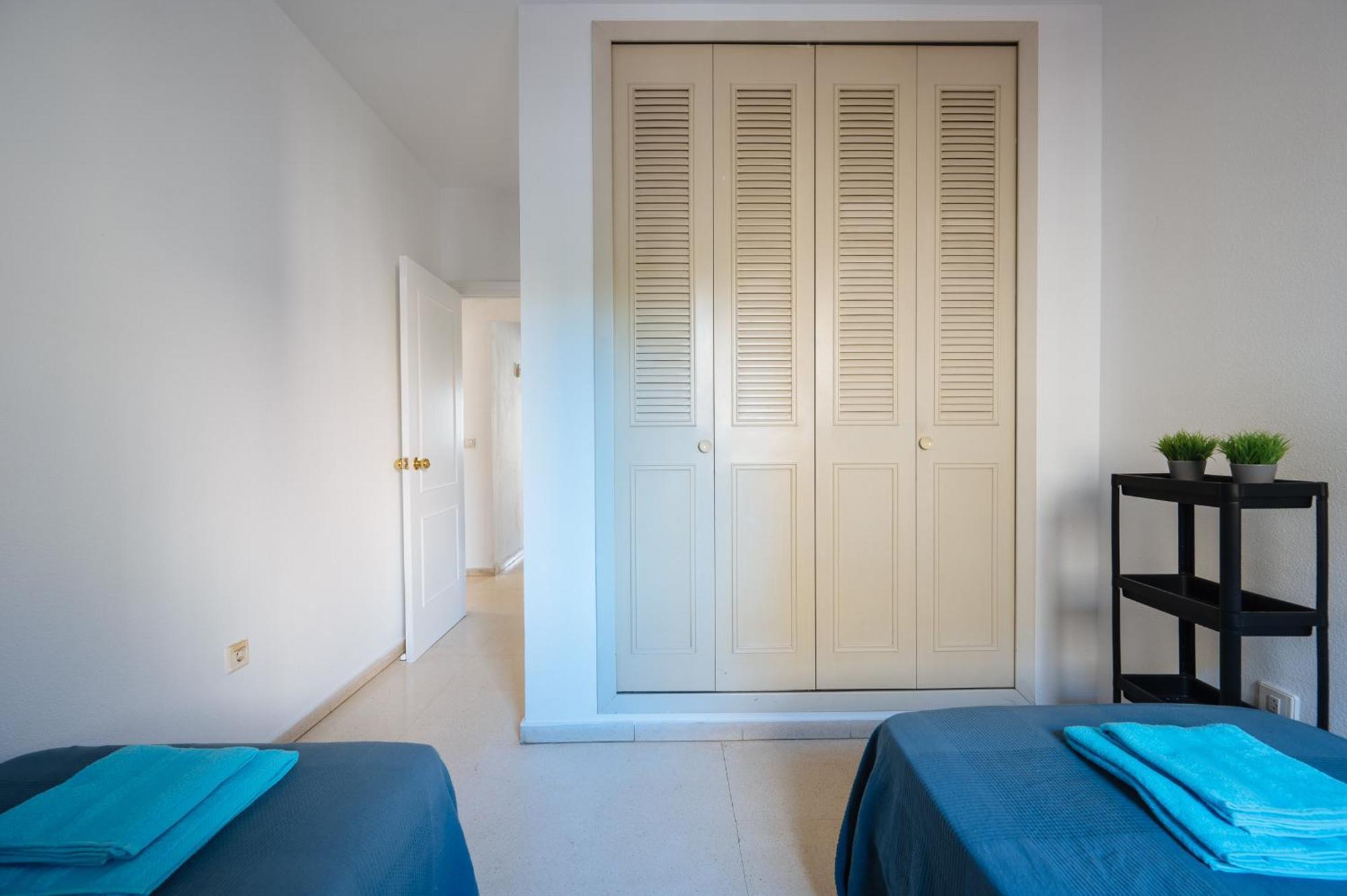Piso Familiar Virgen Del Rocio Apartman Sevilla Kültér fotó